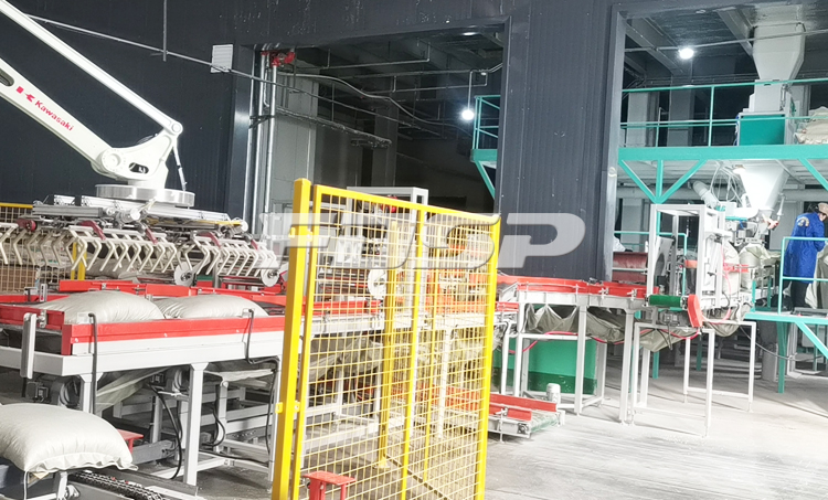 Commissioning of livestock and poultry + ruminant feed production line with an annual output of 180,000 tons was completed in Kulun Banner, Inner Mongolia (图8) 打包.jpg